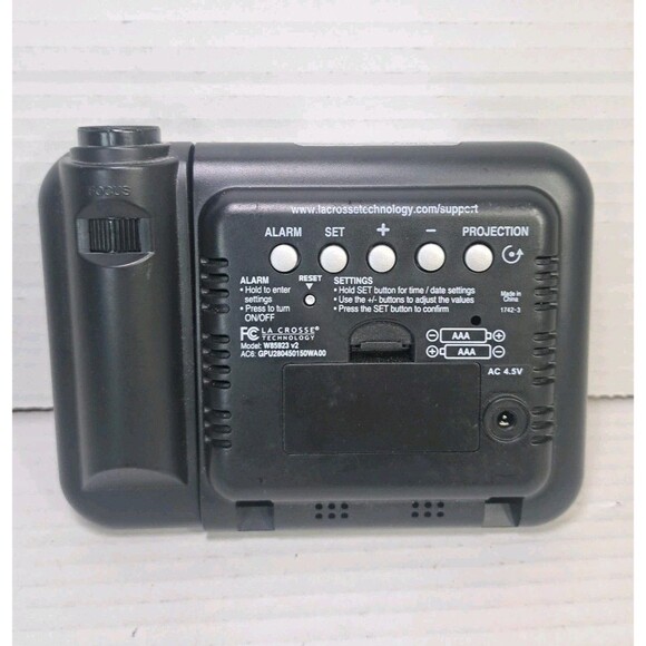 La Crosse Technology Projection Alarm Clock W85923 V3 Digital Indoor Temp Works - Picture 2 of 3